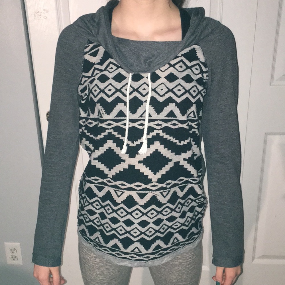 Sweatshirt
